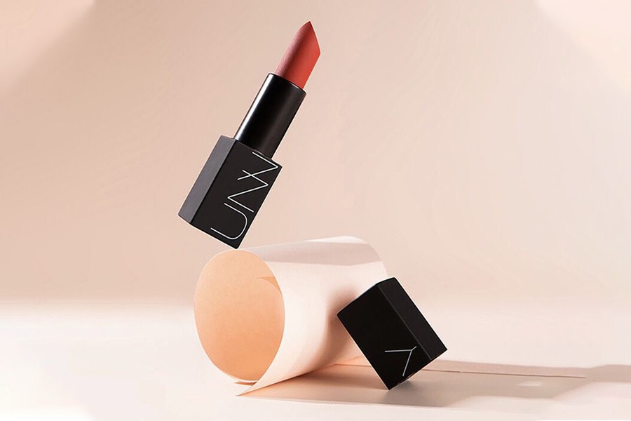 贫民窟女孩必备，300搞定一套彩妆，超平价拒绝踩雷