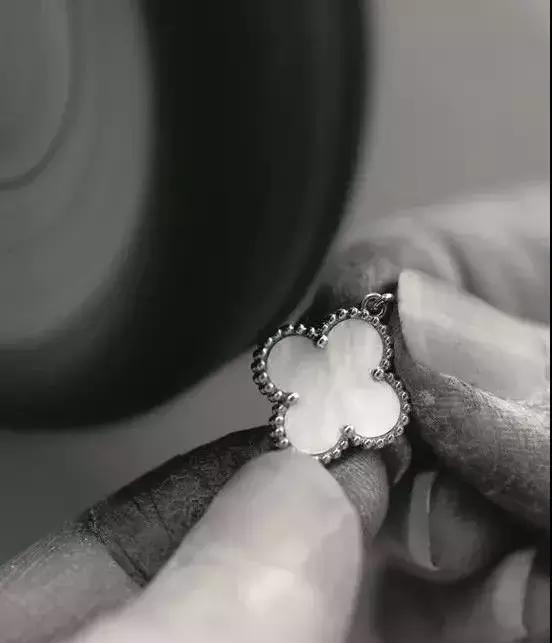 梵克雅宝免税店现在多少钱,梵克雅宝的免税店在哪里