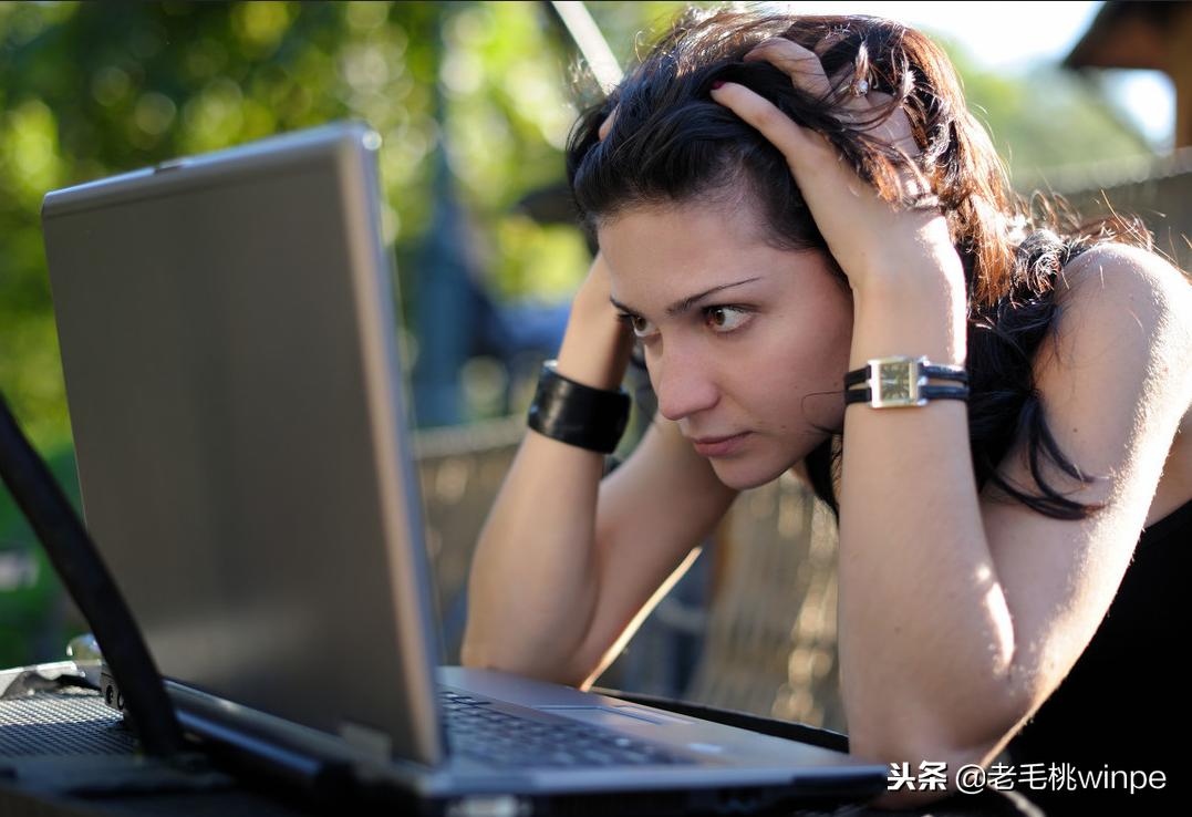 电脑网速慢换个地方就好,电脑网速慢要换路由器吗