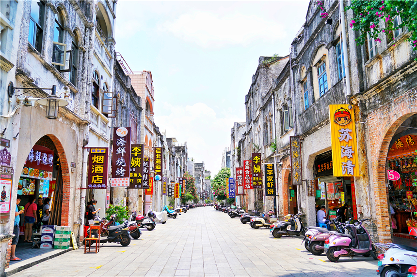 广西这座海滨城市很美，比三亚安静，比青岛清幽，更适合旅居养老