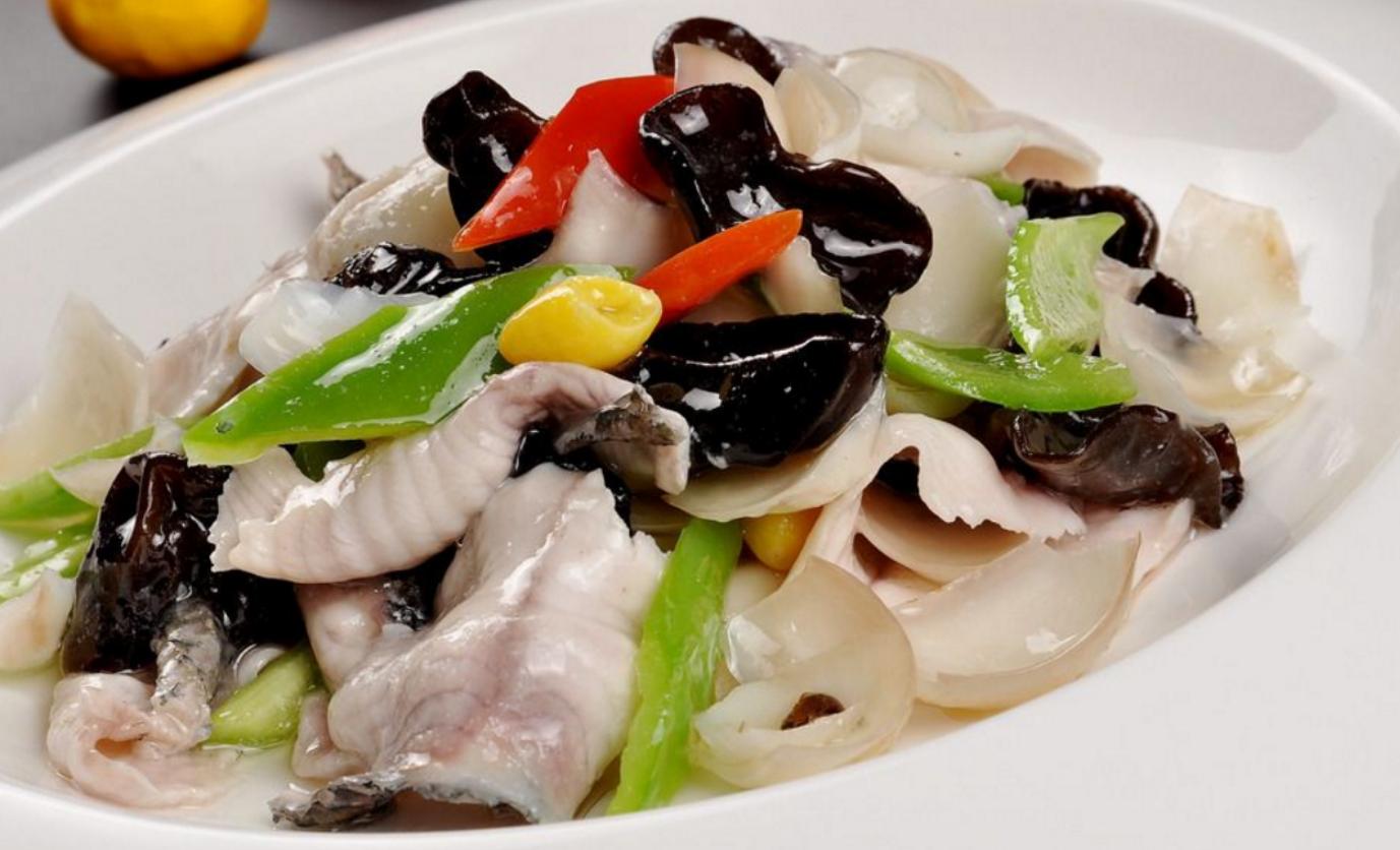 清汤黑鱼火锅的正宗做法教程,黑鱼片的家常做法简单又好吃