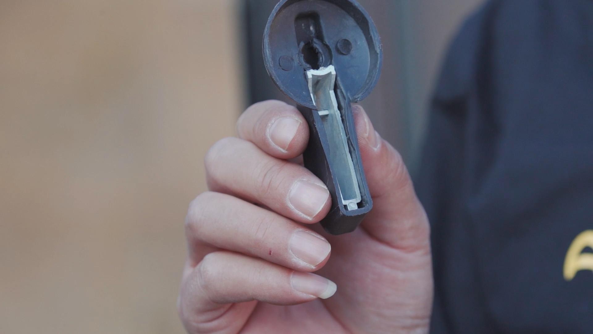 国产越野车北京212和猎豹哪个好,最新款北京212硬派越野车