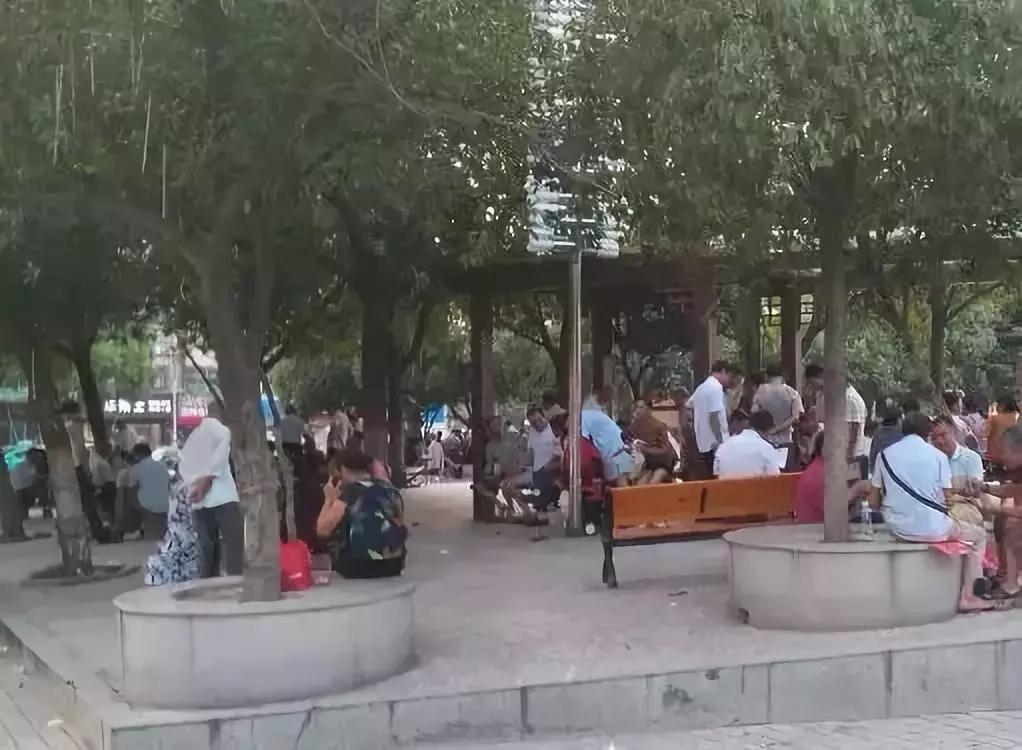 我叫湖口，这是我最新的简历