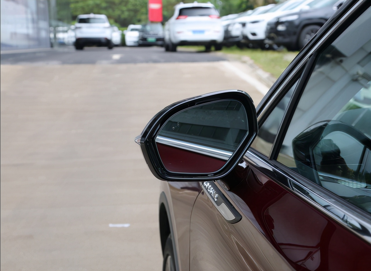 买途观l还是买林肯冒险家,20多万买个林肯冒险家怎么样