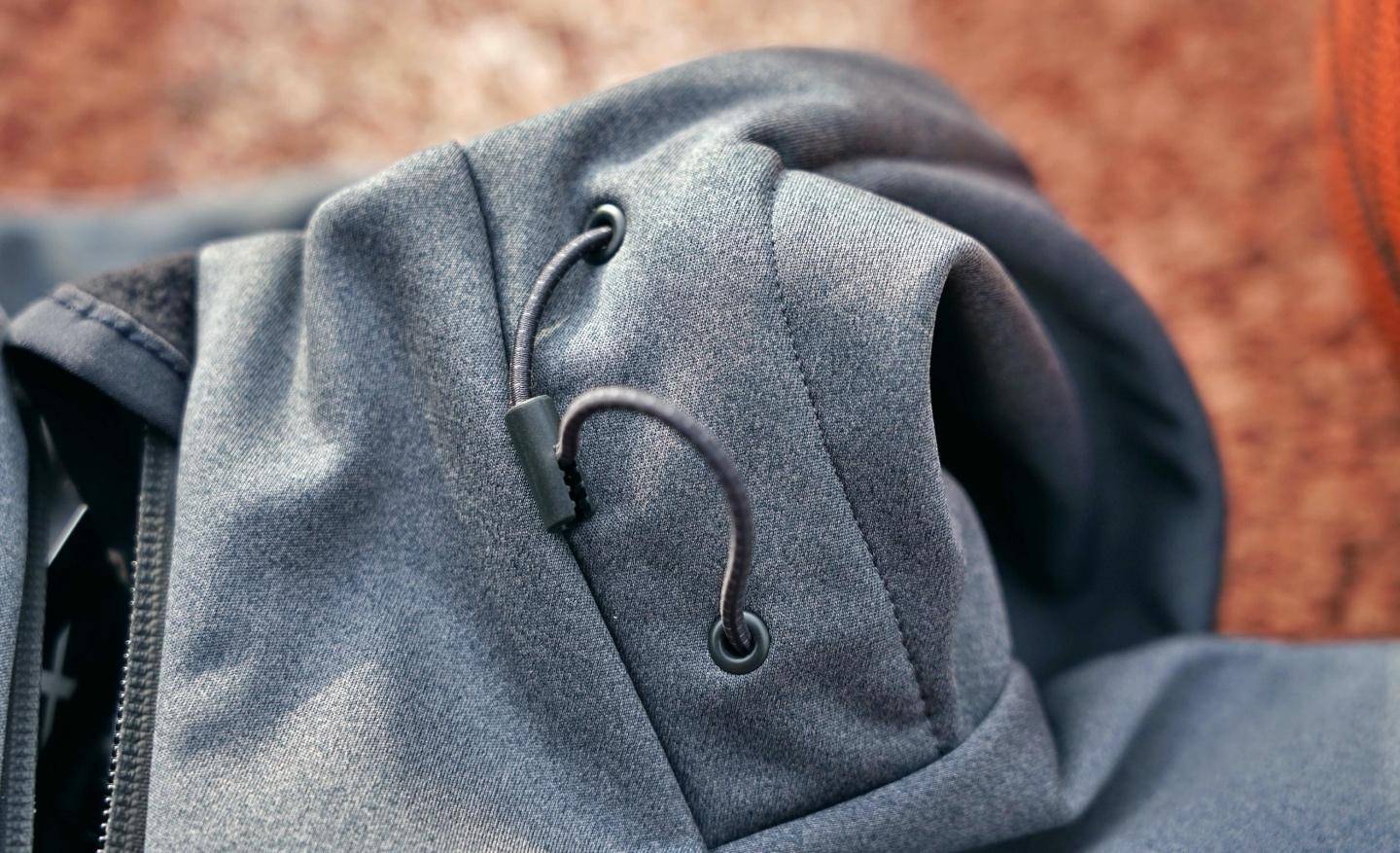 adidas连帽夹克男款白色,阿迪达斯terrex外套夹克