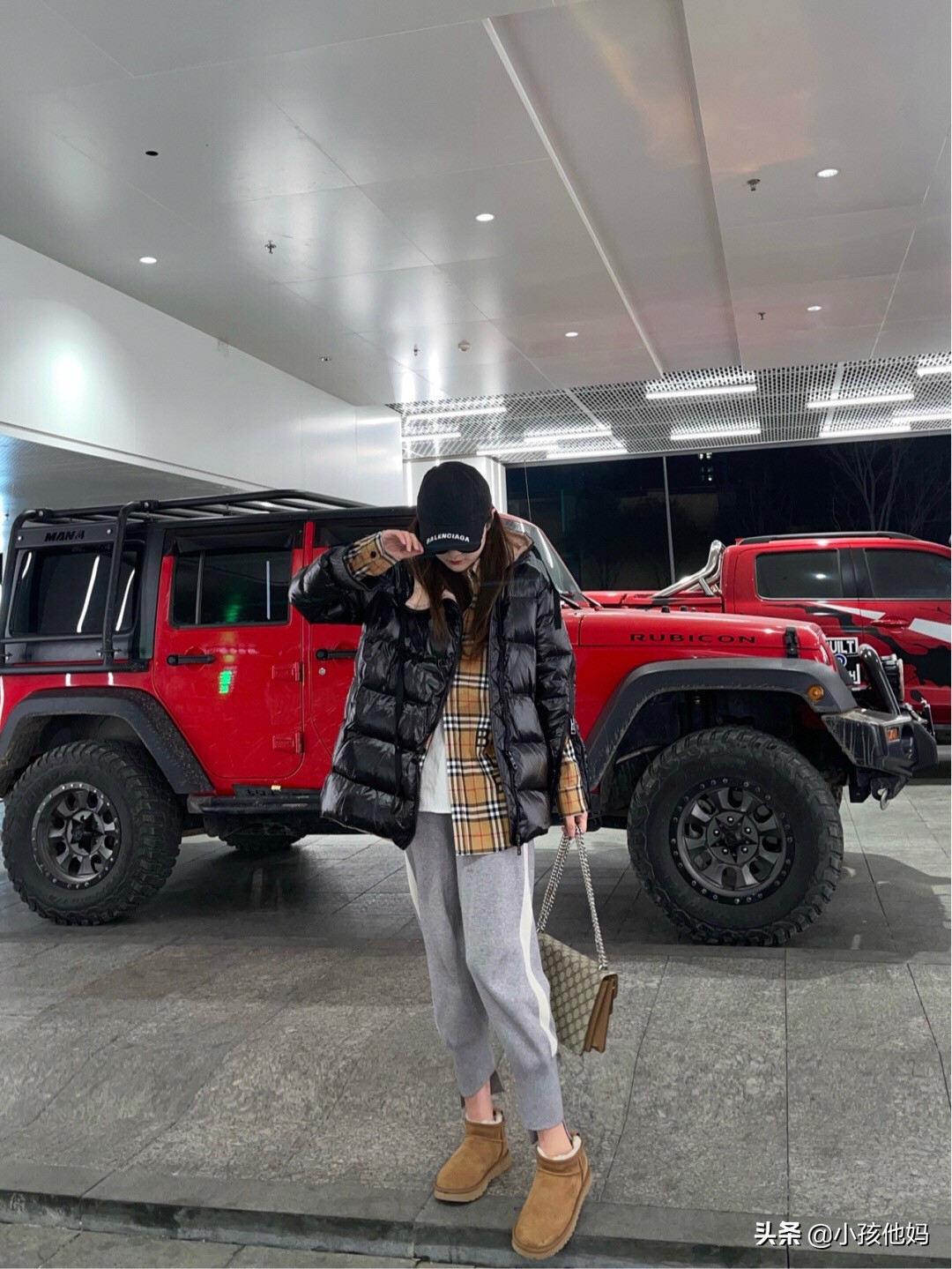 羽皇蒙口拉链款羽绒服➕Burberry衬衫=减龄又时髦