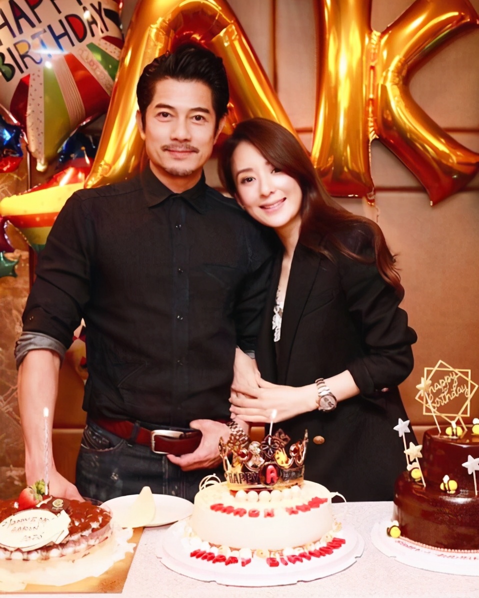 恭喜！39岁仙乐都嫁农场主晒2克拉钻戒，曾自曝郭富城为她按脚