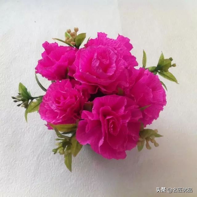 母亲节手工康乃馨简单又漂亮,母亲节适合给妈妈做的康乃馨手工