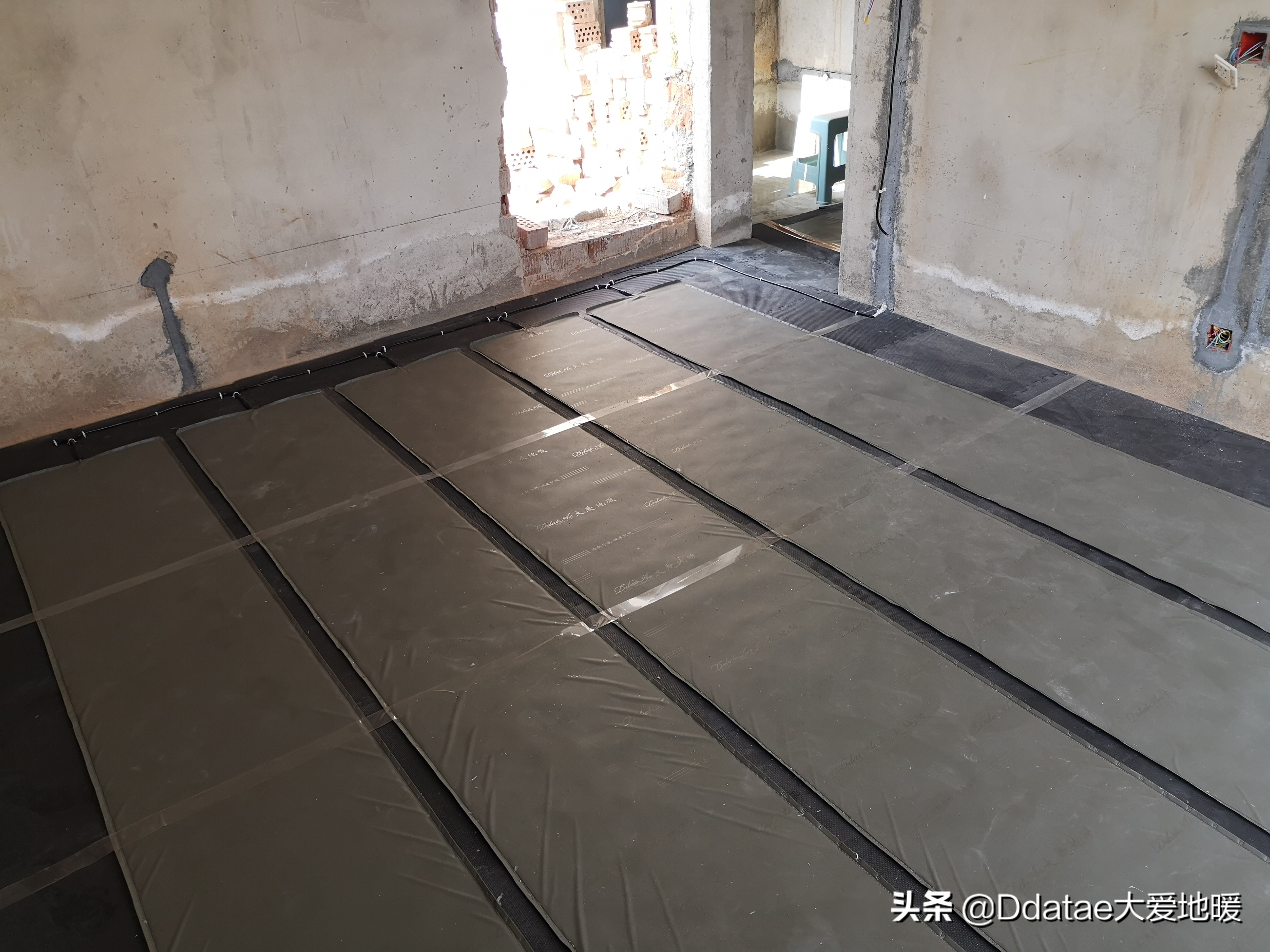 石墨烯地暖费用一览表,电缆地暖和石墨烯地暖