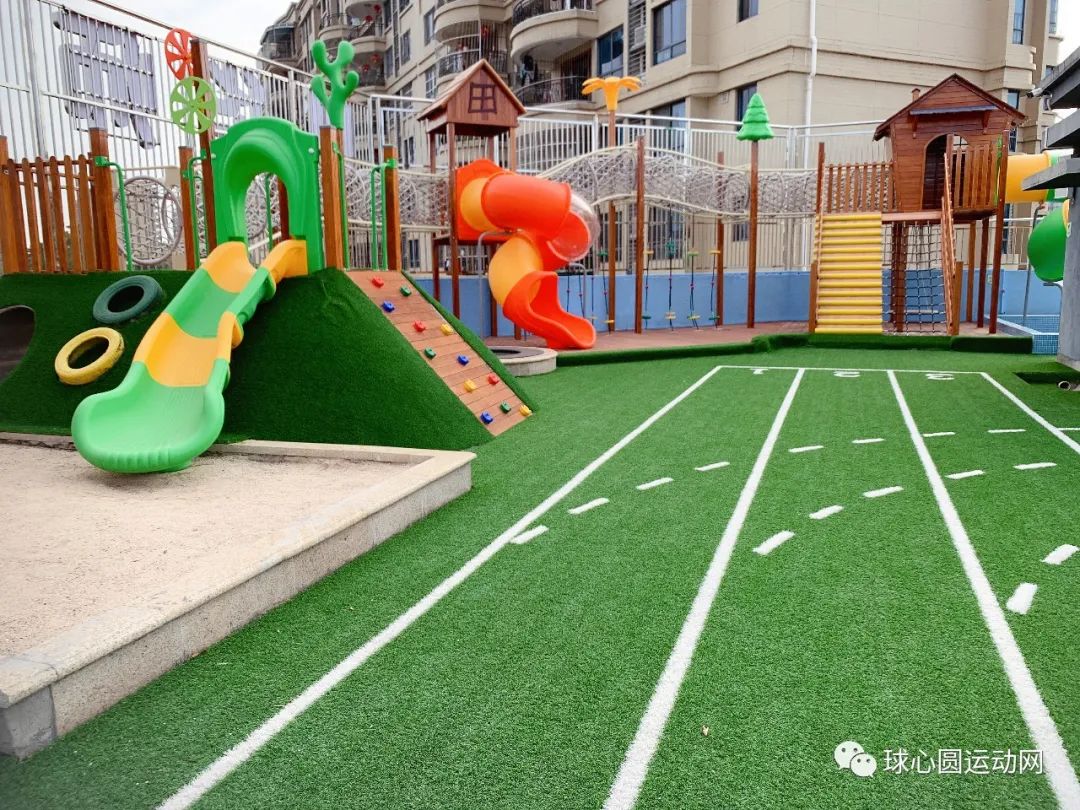 足球从娃娃抓起完整版,足球从娃娃抓起的前一句