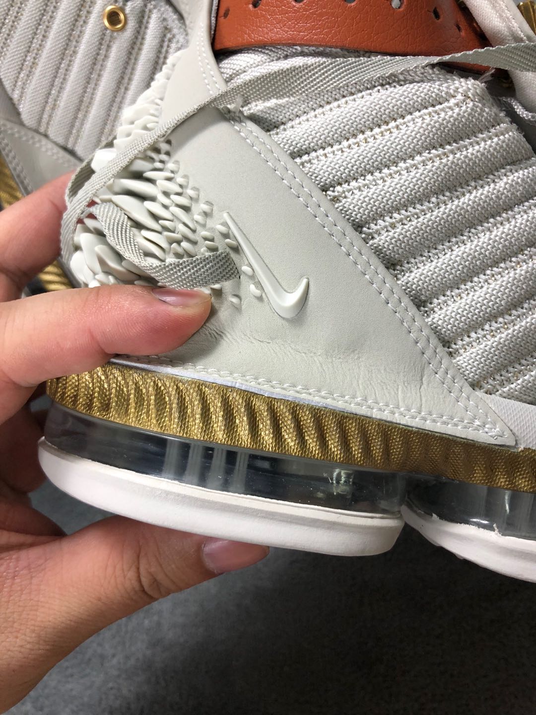 nikelebron16鸳鸯配色,nikelebron16low紫色测评