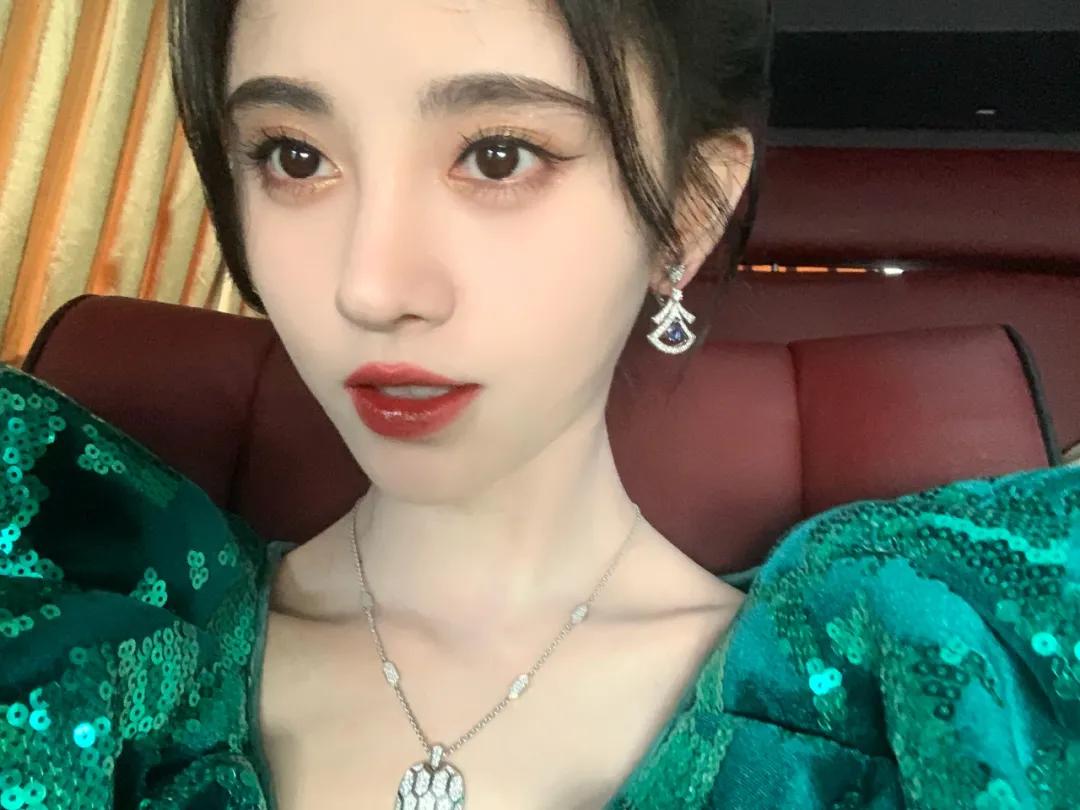 抖音这6个化妆技巧火了，一秒微笑唇也太鸡肋了