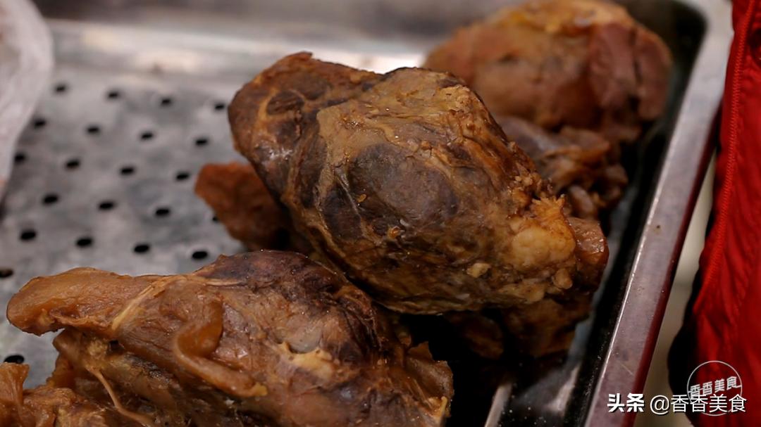 被忽略的宝藏小城,最地道的美食都藏在街角小巷里