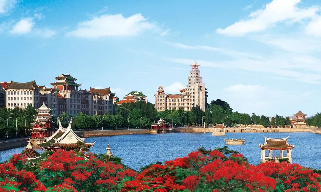 厦门婚纱拍摄地方推荐,旅游婚纱摄影推荐厦门