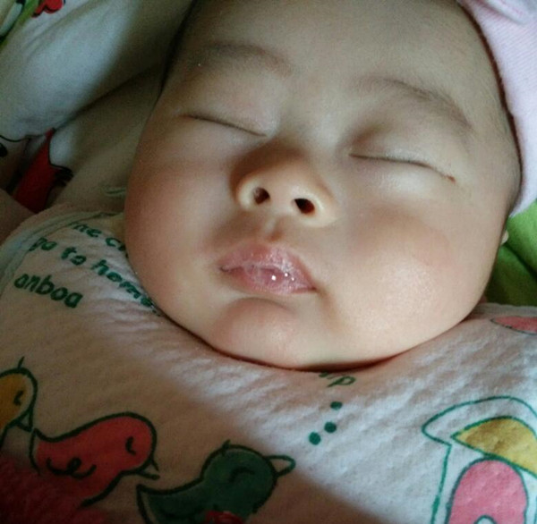 宝宝为啥爱吐泡泡,宝宝为啥喜欢吐泡泡