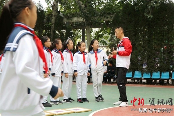 开封市金明小学姬昆恒老师参加河南省校园足球展示活动