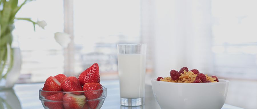 专家找到治疗艾滋病和白血病新方法；上海产特斯拉开放预订