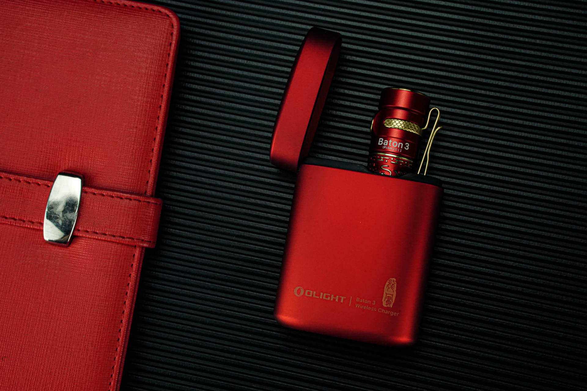 傲雷指挥家3手电银色款,傲雷指挥家手电测评