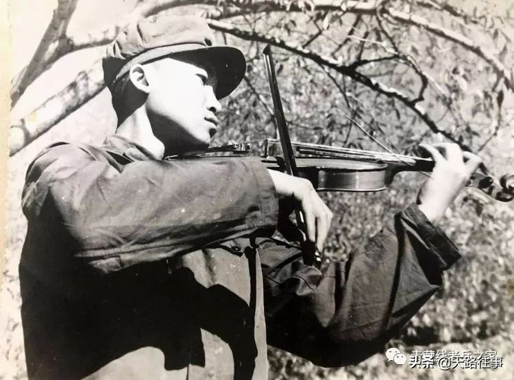 文艺兵跳芳华,文艺兵芳华话剧