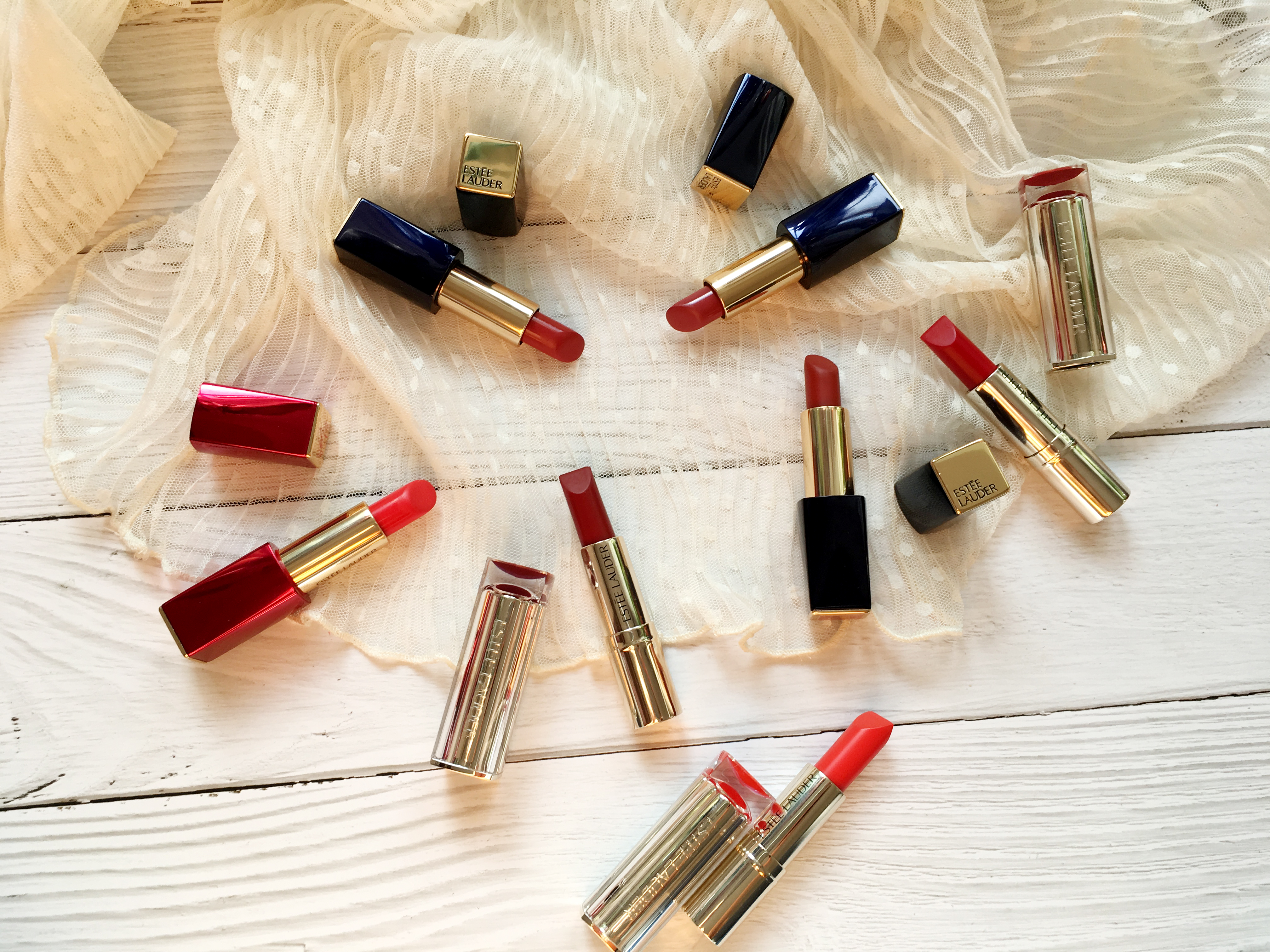 你会选哪支?超高性价比专柜品牌口红试色分享雅诗兰黛唇膏试色