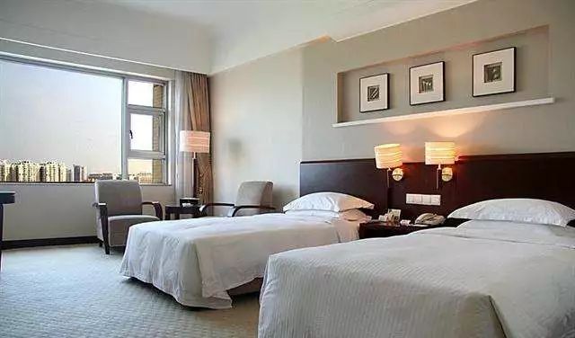 twinroom和standardroom的区别,twinroom是不是标准间
