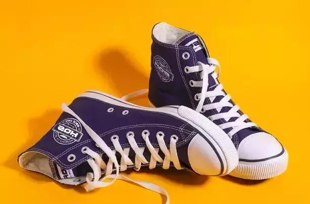 匡威帆布鞋经典款有哪些,这些小众帆布鞋一点都不输匡威