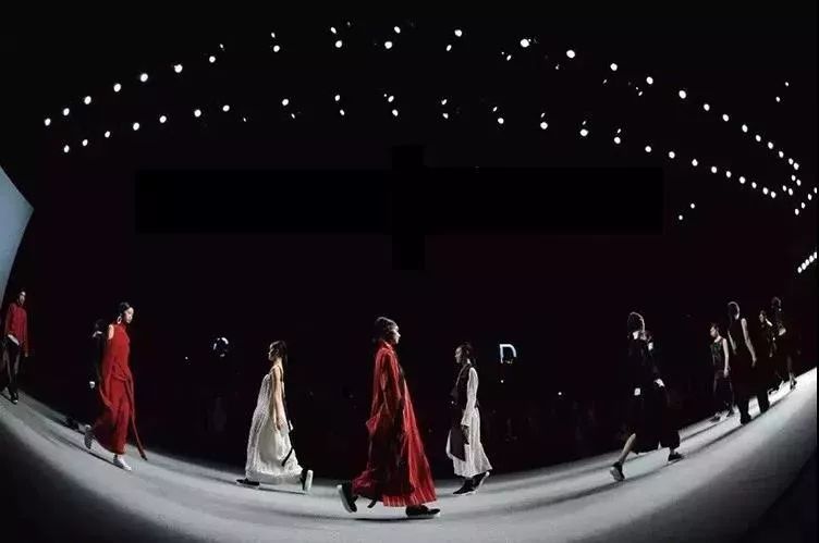 玛丝菲尔女装,玛丝菲尔女装适合哪一类女性