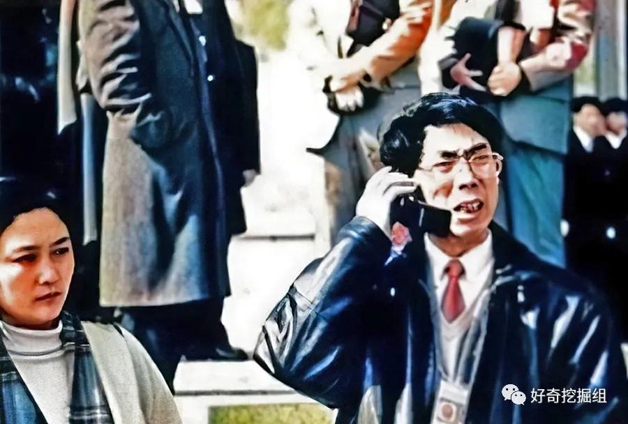 90年代的富豪打扮,90年代大款形象