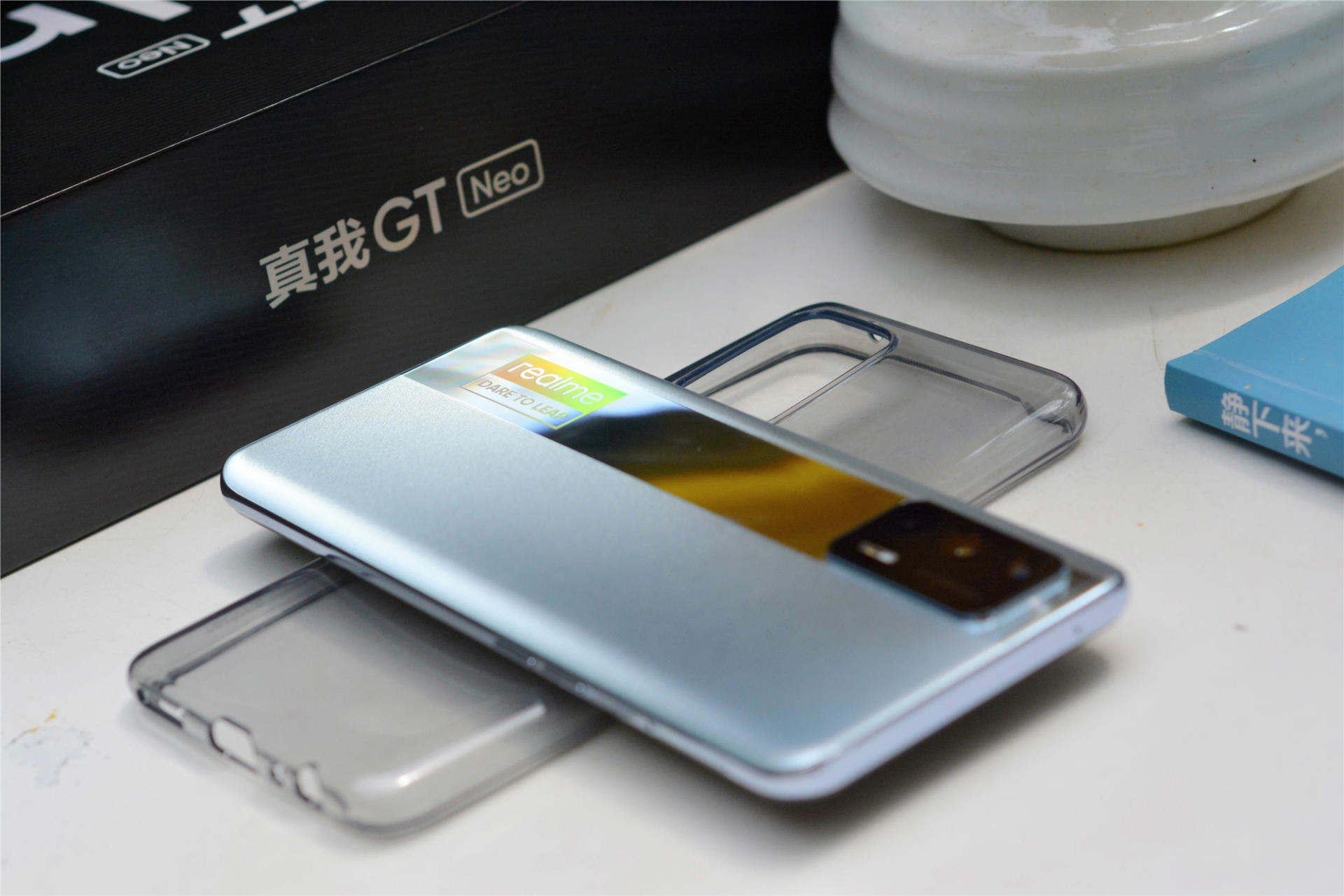 千元机红米对比旗舰机oppo,千元机市场黑马realmeq体验评测