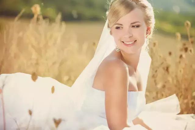 婚礼现场紧张,婚礼上新娘怎样才不紧张