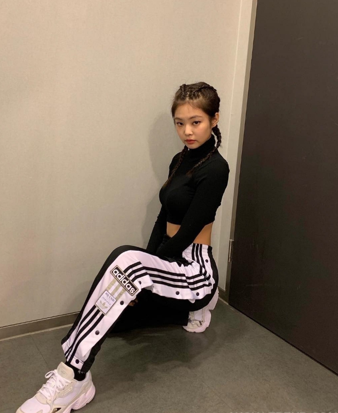 blackpink女团春季穿衣搭配,blackpink女团宽松穿搭