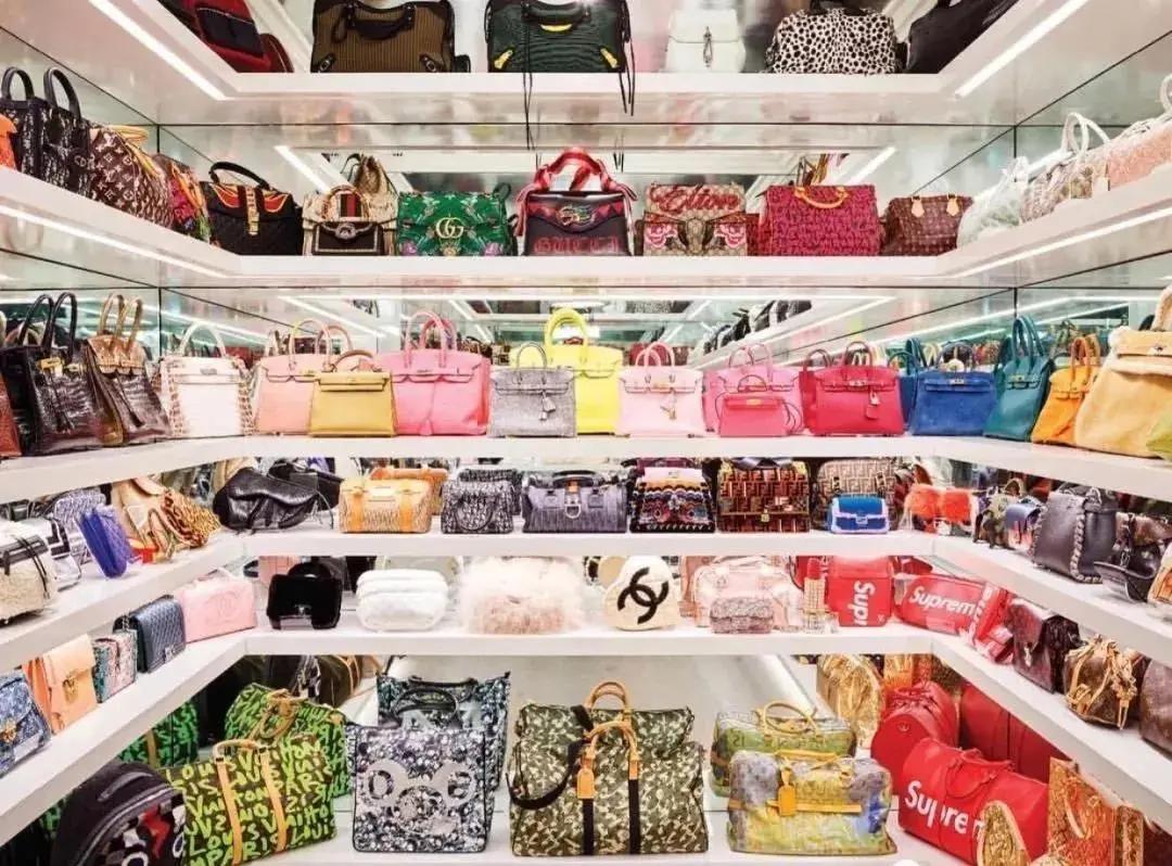 最经典的lv包包款式推荐,lv最经典的包包多少钱一套