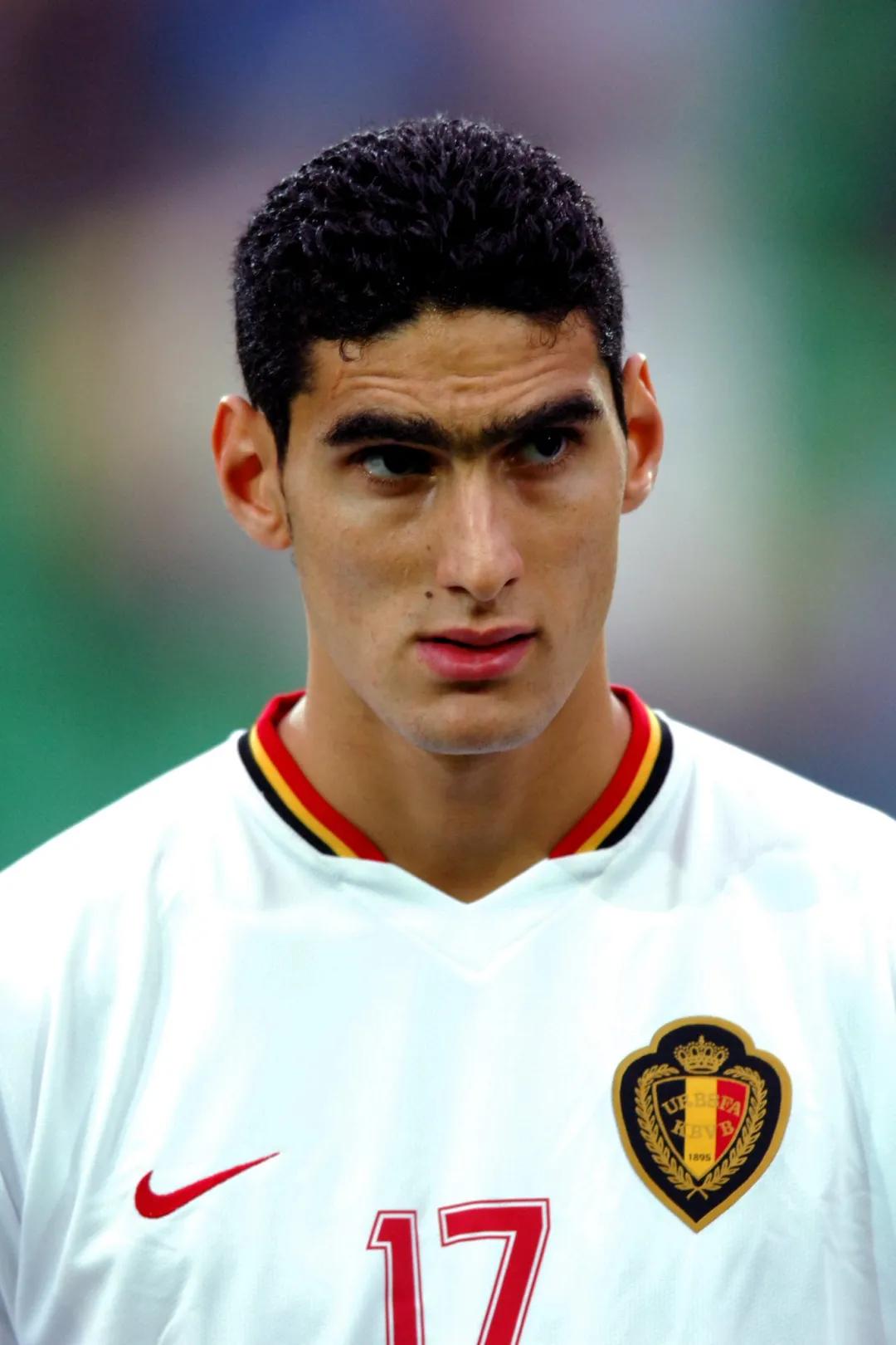 足球运动员都留什么发型,足球员发型最丑的