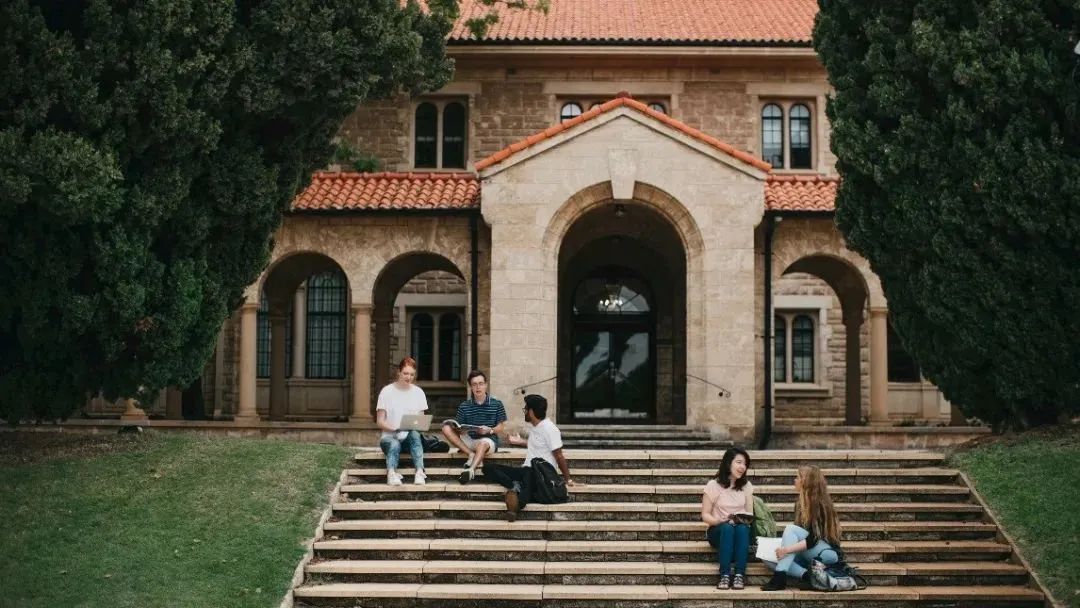 国外学历学位如何认证,国外学历学位认证最新政策