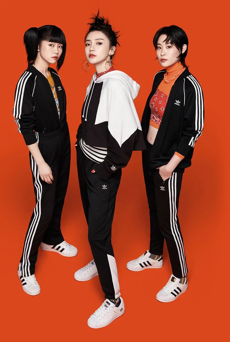 adidas三叶草新款forumexhibit,adidas三叶草经典宽松版大logo