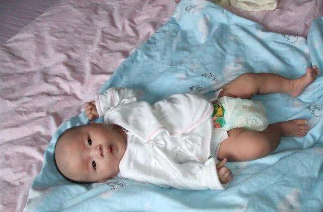 宝宝黑白颠倒怎么办？3个妙招纠正