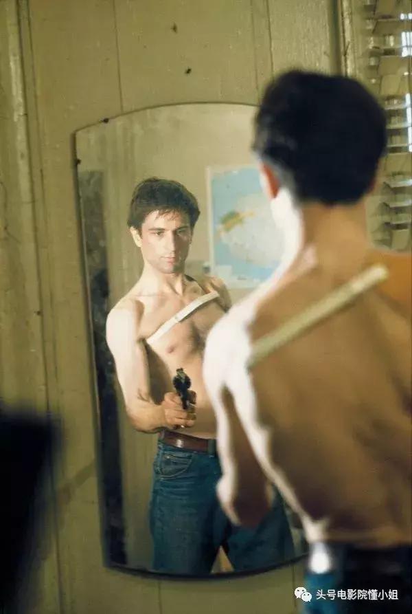 口碑火爆的小丑到底是怎样的神作,口碑炸裂的小丑是一部什么电影