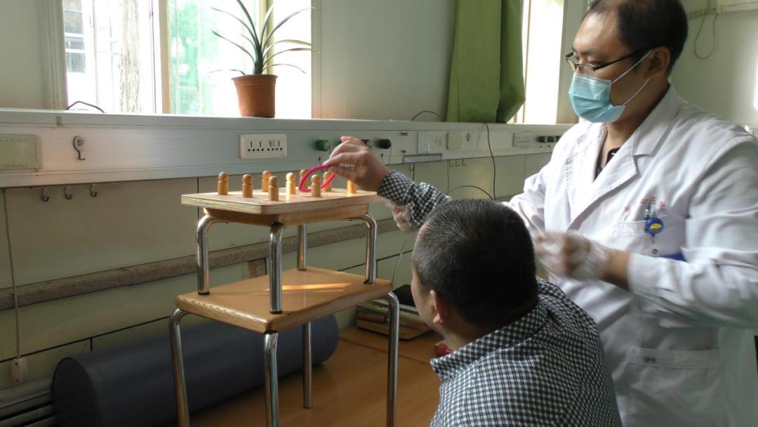 完善疾病预防控制体系,神经疾病诊疗教育培训