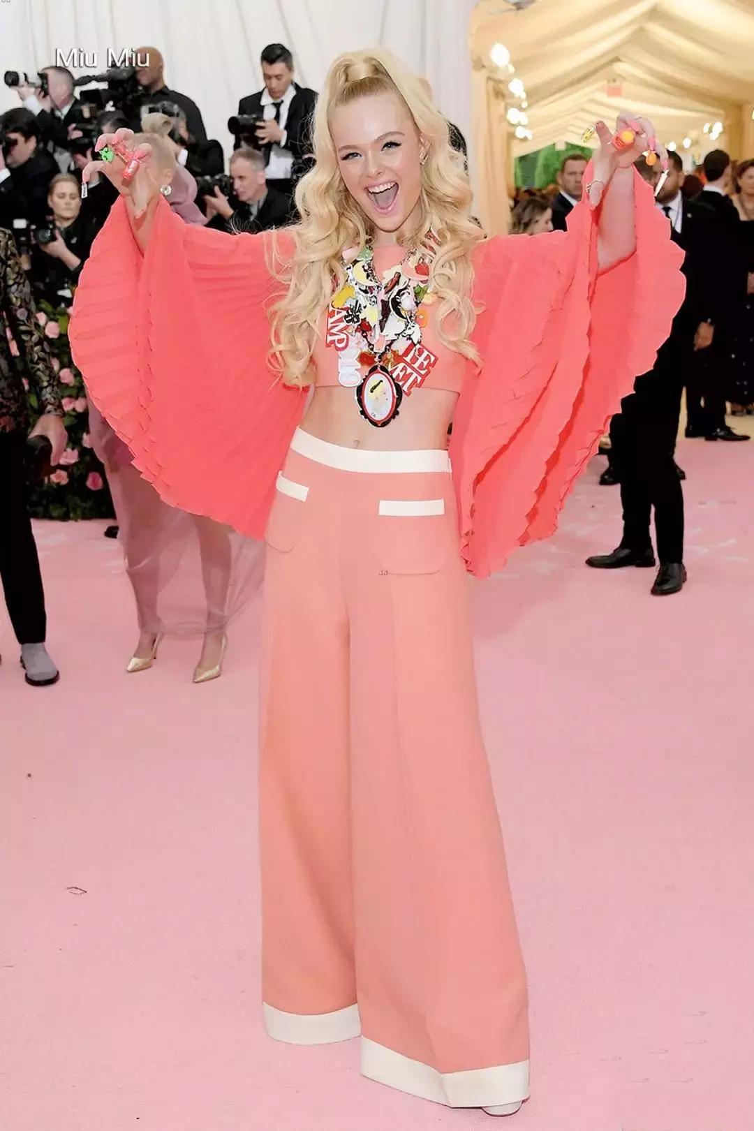 MetGala｜他们都在骗你，今年时尚奥斯卡的主题，是中国古代神话