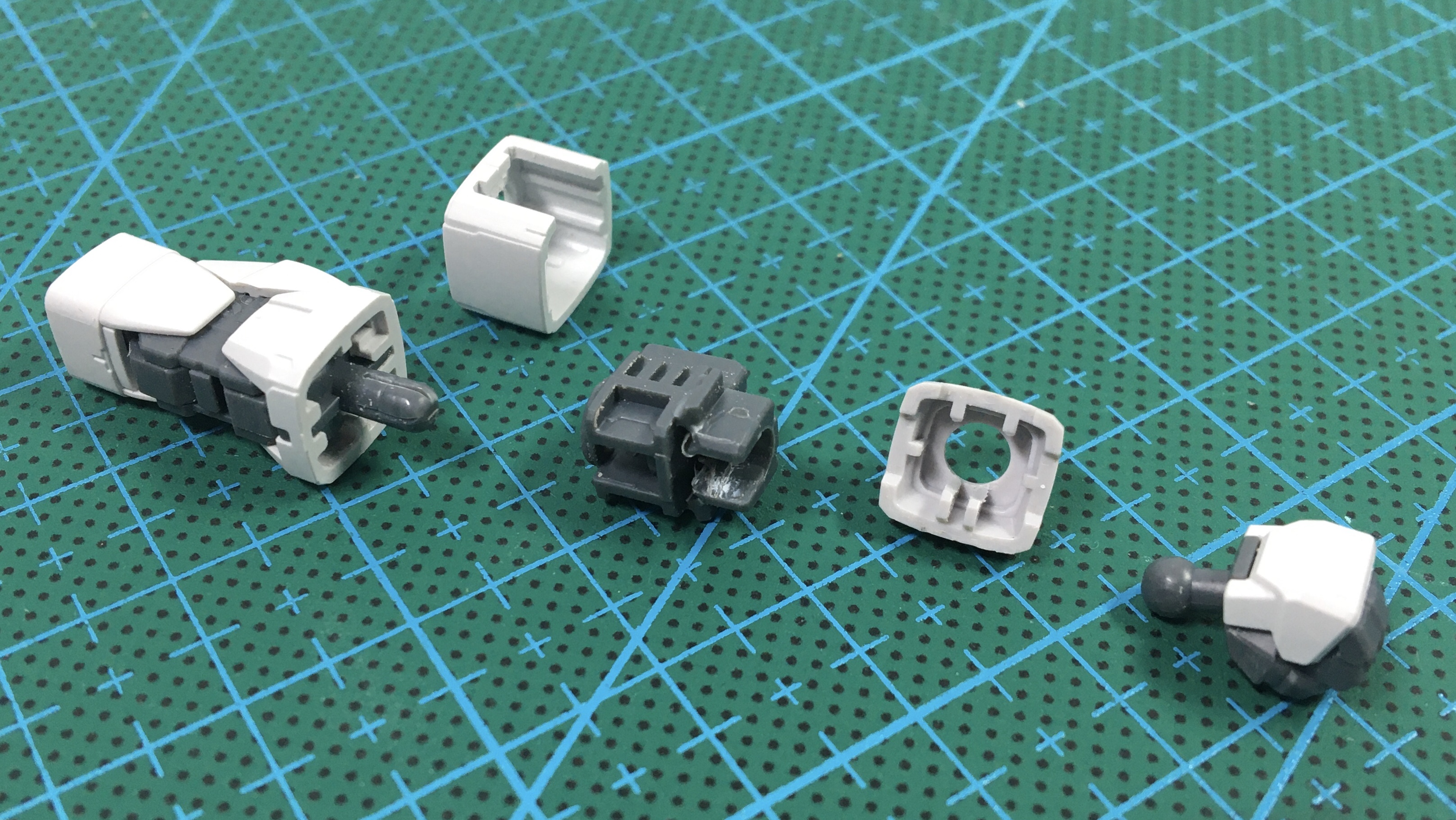 万代rg报丧女妖模型测评,万代rg空装脉冲高达测评