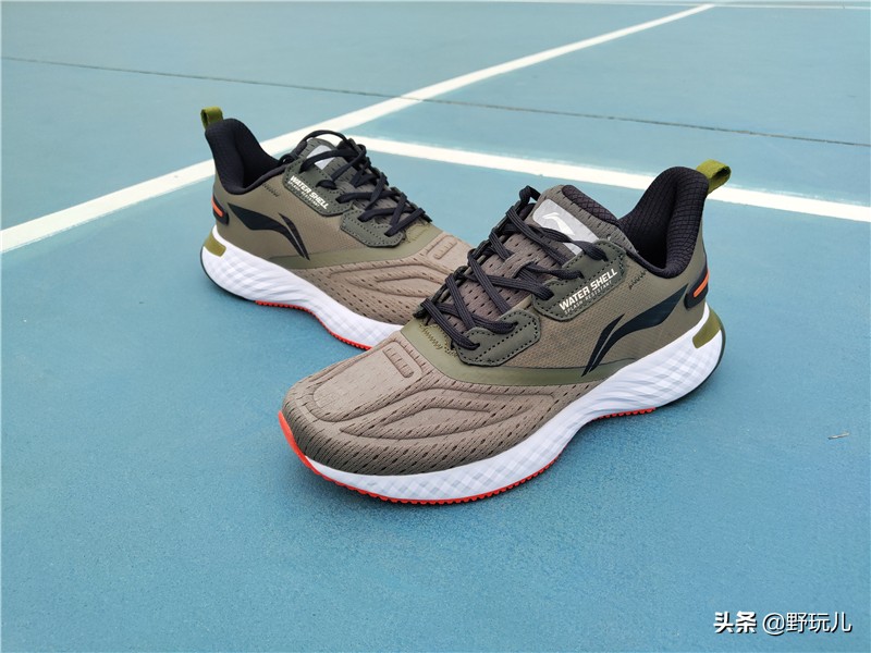 李宁复古潮流跑鞋微晶灰测评,李宁云四代跑步鞋夏季评测