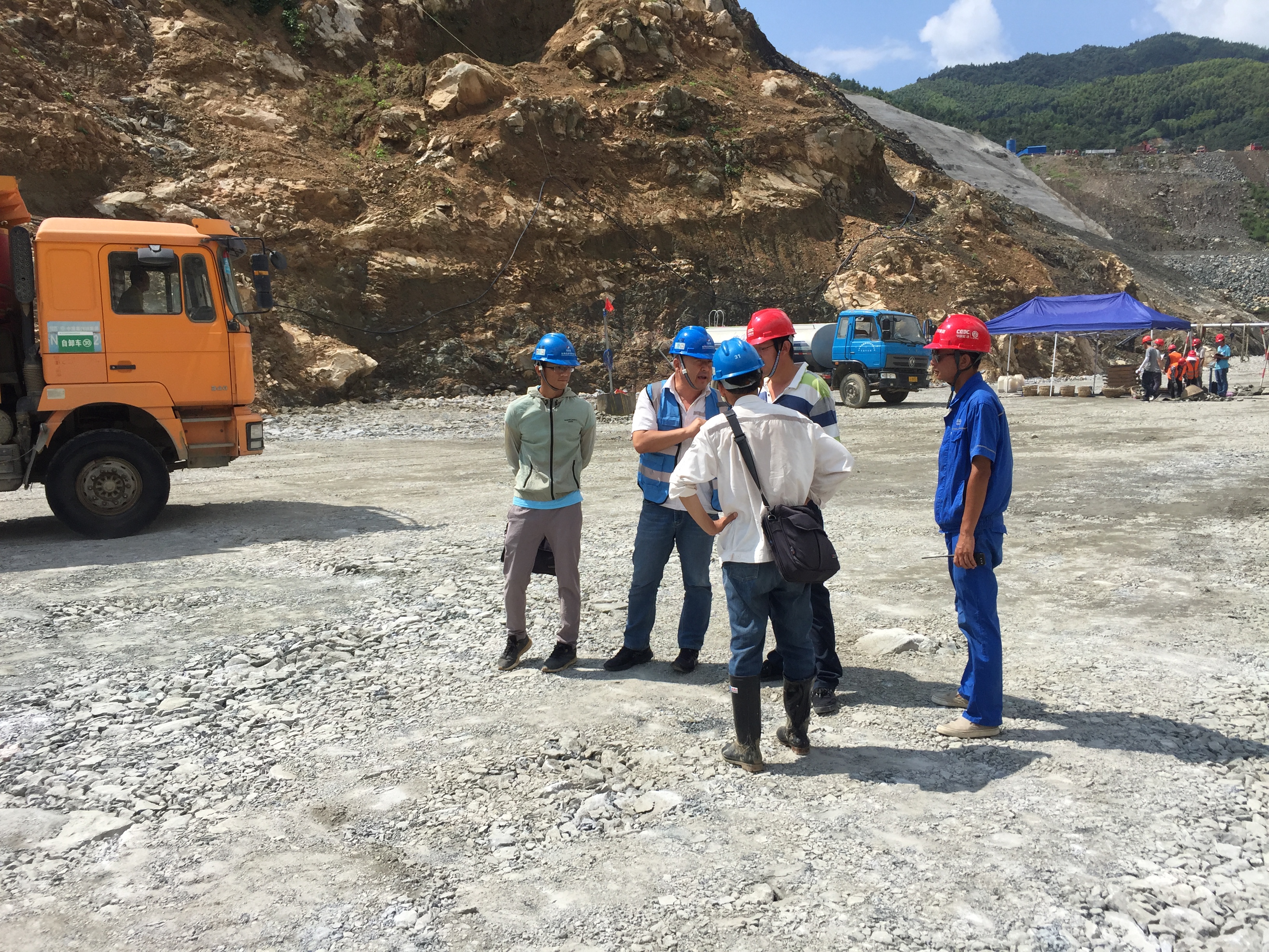 从西双版纳“狂浪”到了大别山腹地，就是为了这么一个大工程！