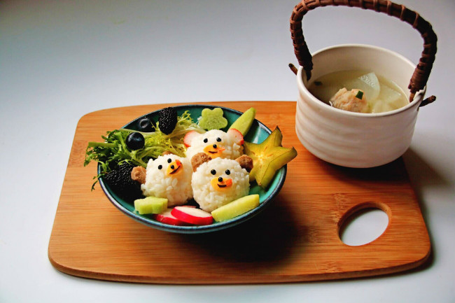 四个月纯奶粉宝宝可以添辅食了吗,宝宝四个月出牙了可以添加辅食吗