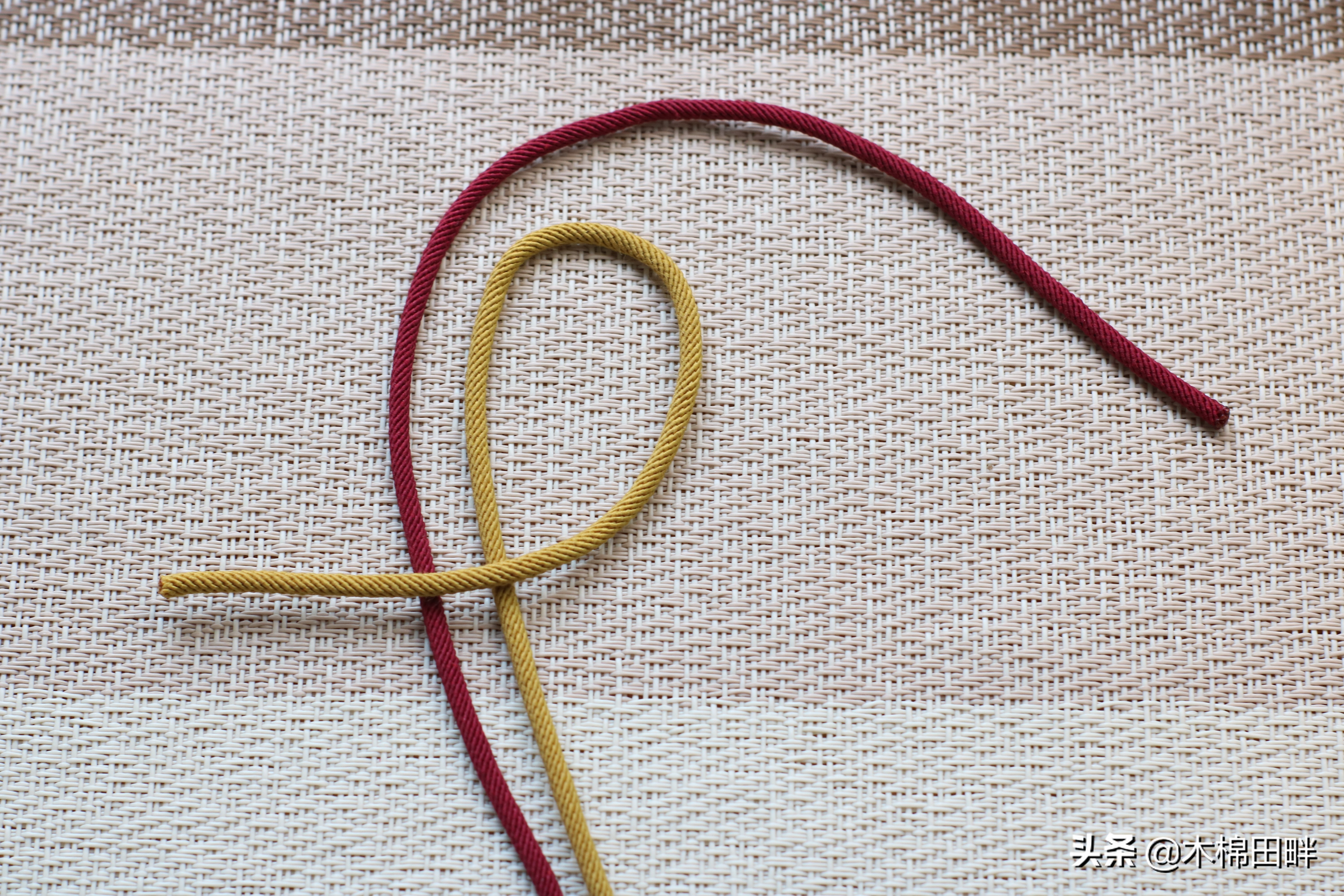 绳子断了打结怎么办,绳子断了用什么办法接能用得住