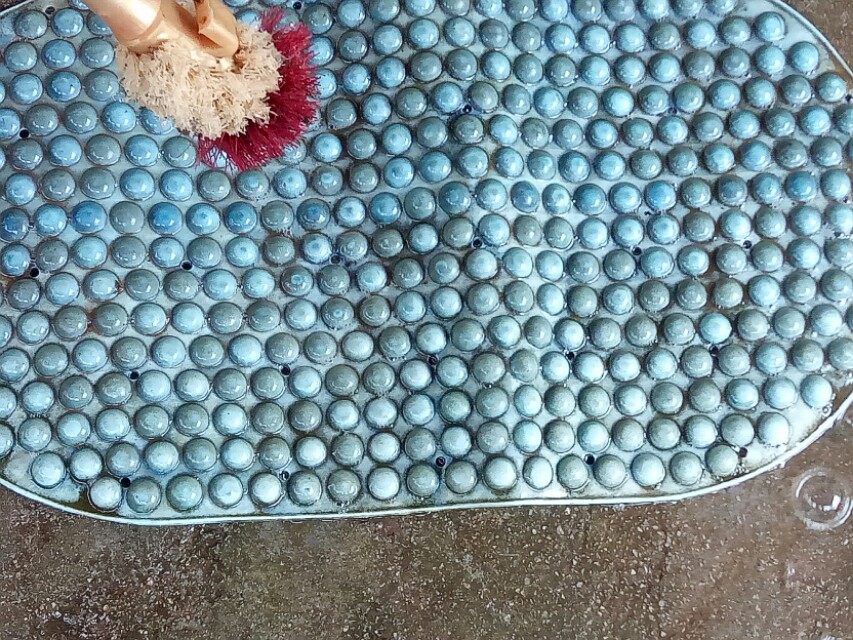 带洞的软pvc地垫脏了怎么清洗,纯羊毛皮地垫的正确清洗方法