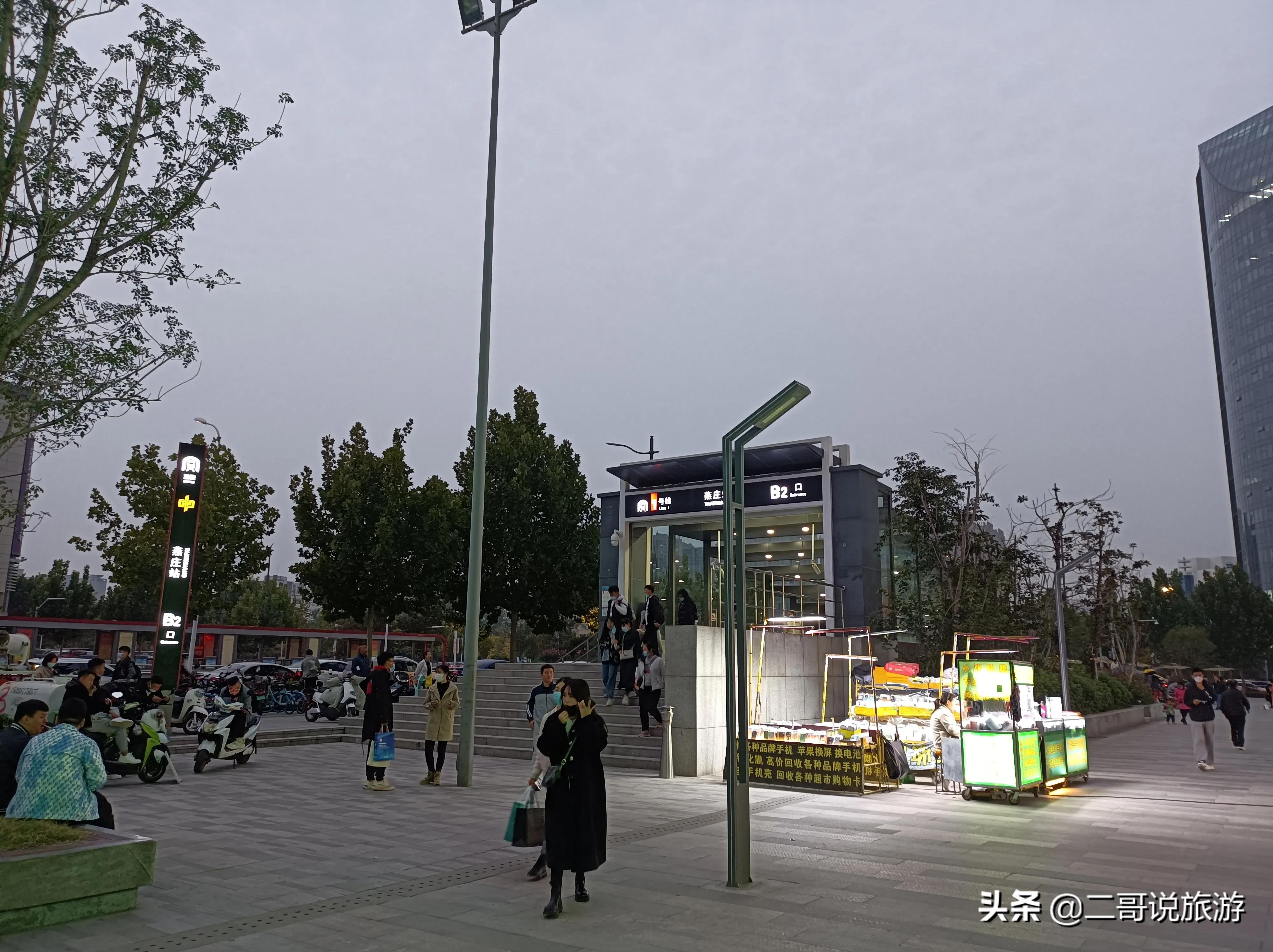 郑州金水区有个“奇怪”的广场，曾经繁华喧嚣，如今逐渐萧条