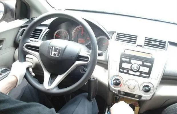 轮胎装反了对车辆有影响吗,车子轮胎装反了会有什么影响