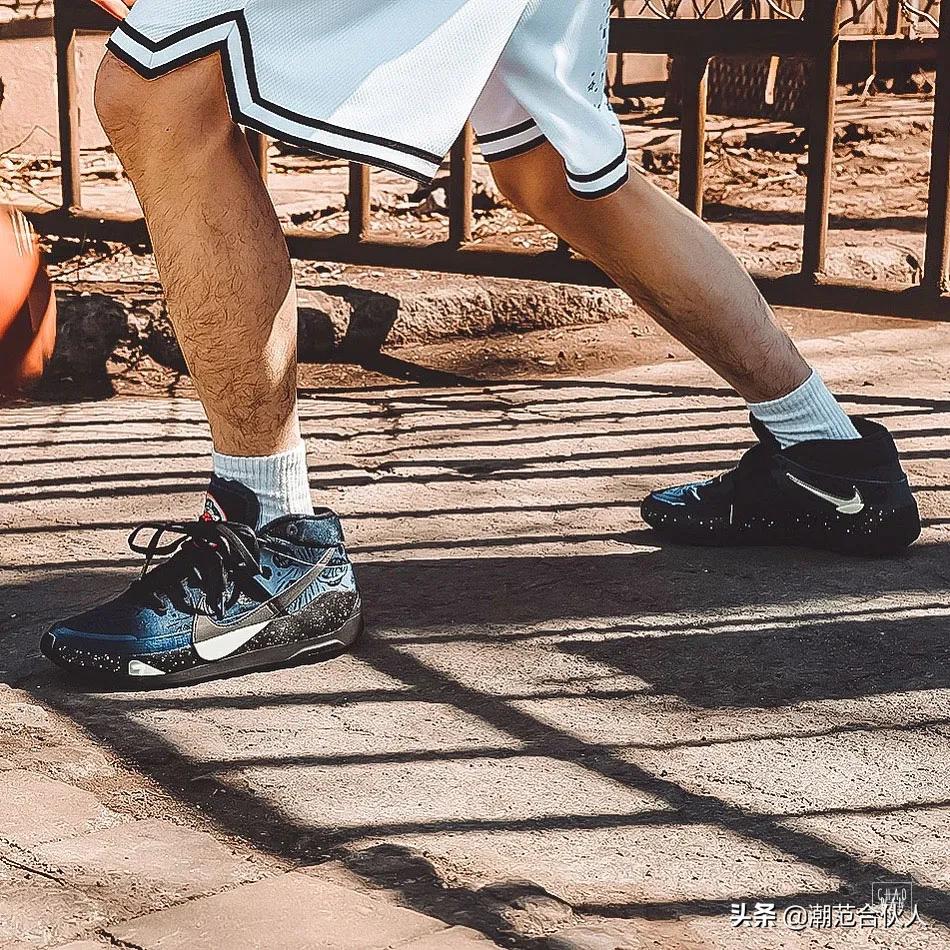 阔别球场,阔别球场很久