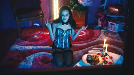 女主播的日常,被这部小电影扒光了