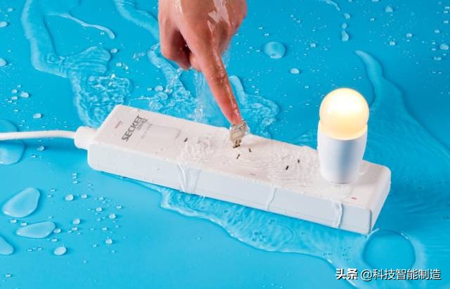 插排界的工匠精神,3年时间117种原料反复测试,打造防水安全插排